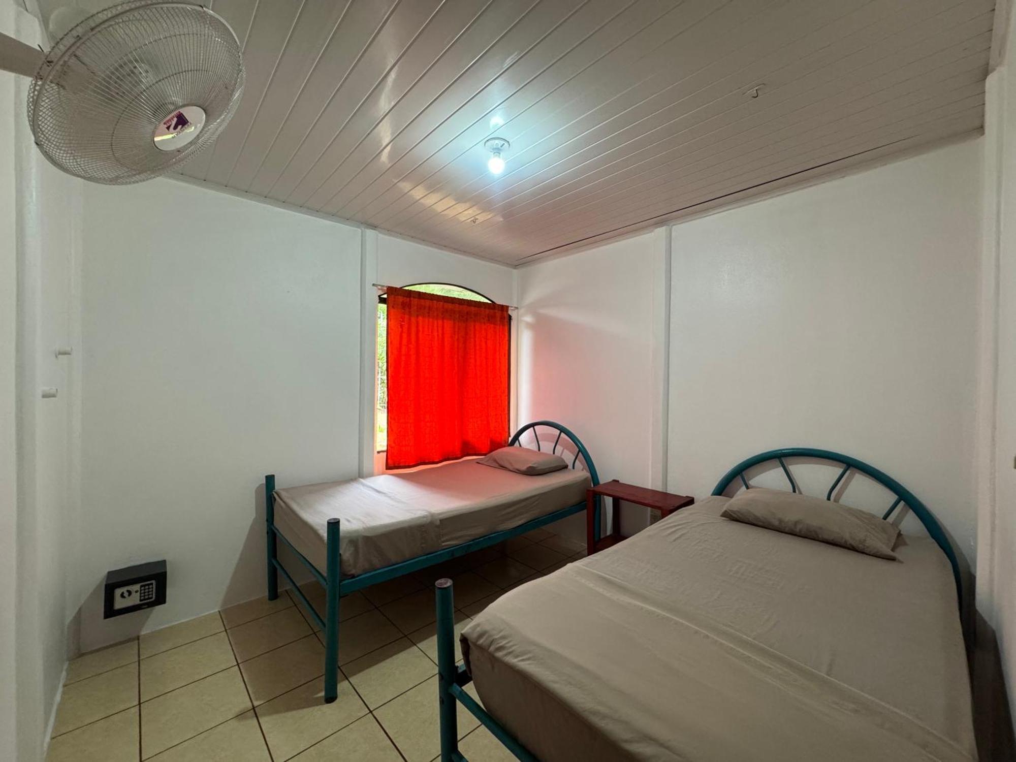 Kalunai Hostel Puerto Viejo de Talamanca Buitenkant foto